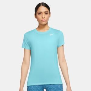 Camiseta Nike Dri-FIT Legend Feminina