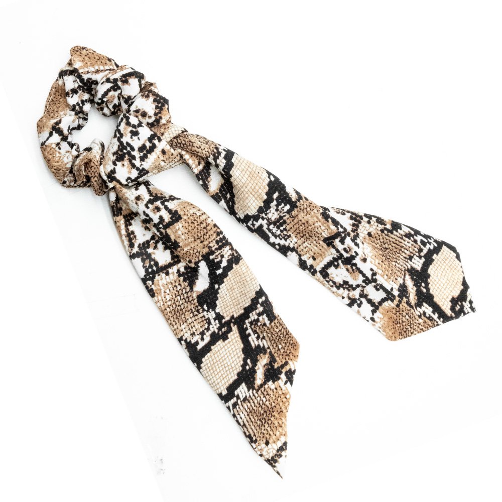 Scrunchie Com Lenço Grande Com Estampa De Cobra Marrom