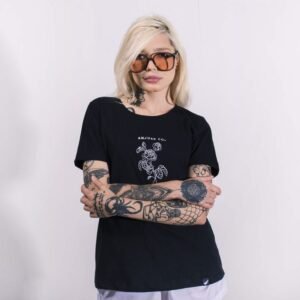 Camiseta Anjuss Roses Preto GG