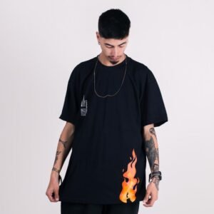 Camiseta over uni anjuss fire Preto PP